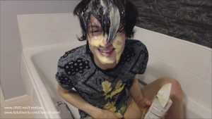 bath-custard-mess-and-wanking-_1.jpg